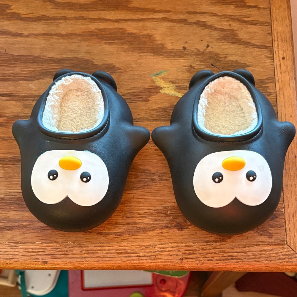 Cute Penguin Slippers- like new
